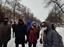 Разочарование на площади: школьников заманили на незаконный митинг