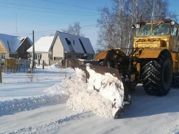 23 445 кубометров снега вывезли с дорог Барнаула за выходные дни