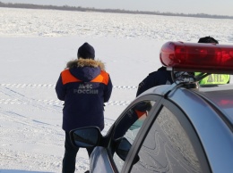 Амурчане организовали незаконную автопереправу по льду Зеи