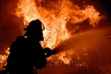 В Югре из кафе эвакуировали 67 человек из-за возгорания на кухне