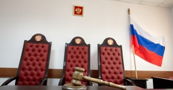 Адвокат обвиняемого во взятке замглавы свердловского СК отправлен под домашний арест