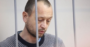Суд отправил под арест отца убитого в Екатеринбурге мальчика