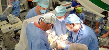 В Нижневартовске провели уникальную операцию по удалению эмбриона из тела новорожденного малыша