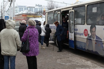 Алиханов заявил о том, что лимиты на поездки льготников в Калининграде не введут
