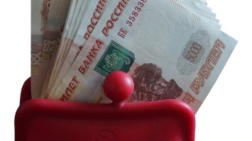 Финансист дал советы, куда лучше вложить 100 тысяч рублей