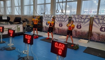 В Барнауле прошел открытый турнир по гиревому спорту