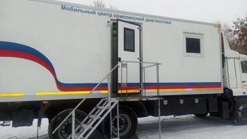 Мобильные пункты вакцинации от коронавируса установили возле ТРЦ в Барнауле