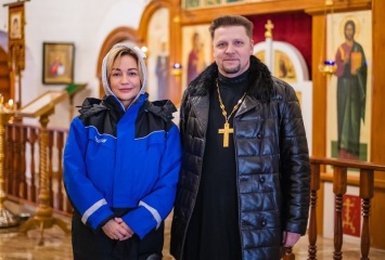 Татьяна Буланова и Владимир Быстров побывали в храме поселка Повенец