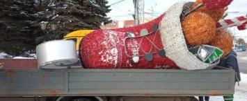 Новогодние украшения в Калуге демонтируют к концу февраля