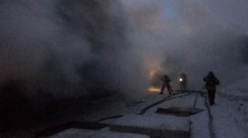 Стали известны подробности пожара на складе в Барнауле