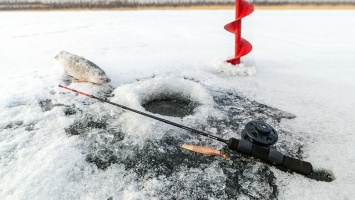 Замерзающих рыбаков спасли в Нижневартовском районе