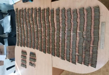 У жителя Калининградской области нашли почти тысячу патронов от автомата Калашникова (фото)