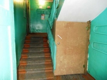 В Чебоксарах в подвалах домов сносят через суд самовольные кладовки