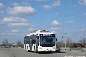 К новому медцентру под Симферополем пустили троллейбусы