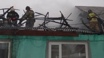 Пожарные спасли ребенка из горящего дома в Новоалтайске
