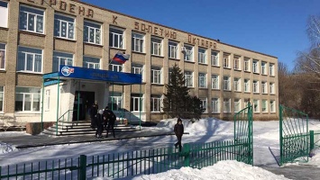 Рубцовские школы становятся светлее и теплее