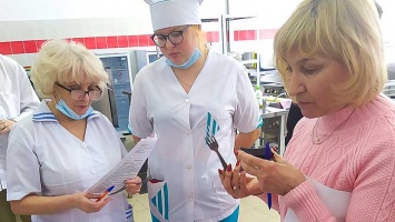 В Алтайском крае определили лучшего школьного шеф-повара