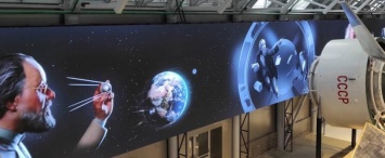 В новом зале музея космонавтики тестируют уникальный 80-метровый экран