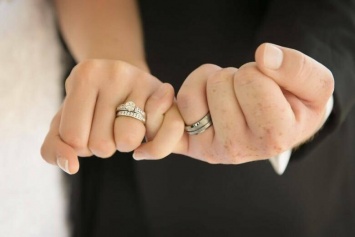В Югре молодые пары подготовят к брачным отношениям