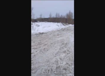 Жители почти расселенного поселка под Новокузнецком оказались "отрезаны" от цивилизации