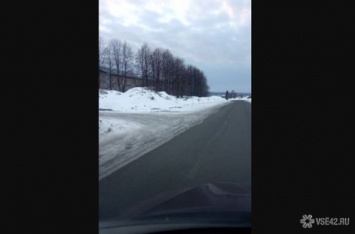 Кузбассовец пожаловался на исчезновение дорожных полос и тротуара