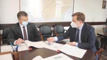 Представители алтайского ЛДПР обсудили с министром здравоохранения состояние медучреждений