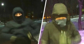 В Екатеринбурге двое неизвестных ограбили ювелирный магазин на три миллиона рублей