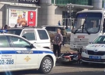 Мотоциклист, уходя от экипажа ДПС, устроил аварию в центре Благовещенска