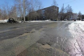 На ремонт дорог холодным асфальтом в Ульяновске направлены 59 единиц техники
