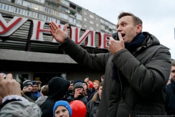 «Левада-Центр»: 29% опрошенных считают судебное решение по Навальному несправедливым