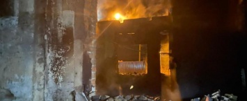 При пожаре в многоквартирном доме погибла пожилая женщина