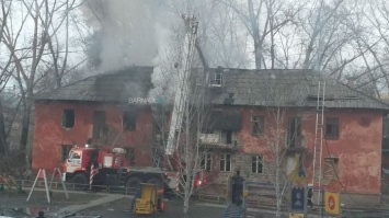 Серьезный пожар произошел вечером в Барнауле