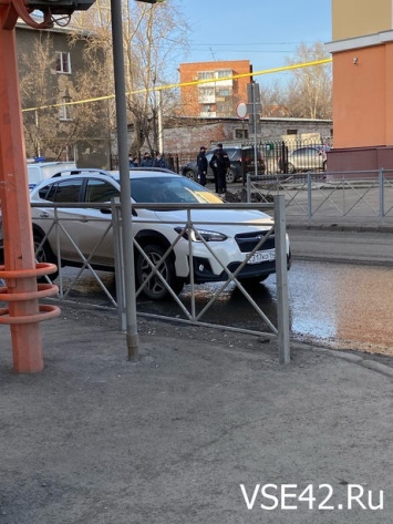 Правоохранители перекрыли движение рядом с районным судом в Кемерове из-за подозрительного предмета