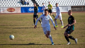 Футболисты «Динамо-Барнаул» в первом домашнем матче года обыграли нижегородскую «Волну»