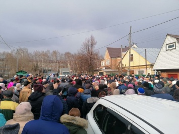 Жители частного сектора Барнаула вышли на массовую акцию из-за противоречивых сведений о новом статусе их земли