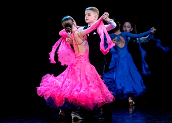 Более 70 танцоров сразились в ОКЦ за кубок «Эриданса»