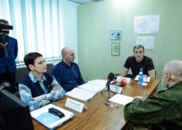 Интернет в селе, ФАПы и проблемы с водой: Василий Орлов встретился с жителями Шимановского района