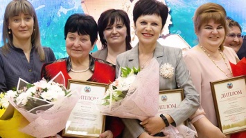 В Алтайском крае наградили десять сельских педагогов-просветителей