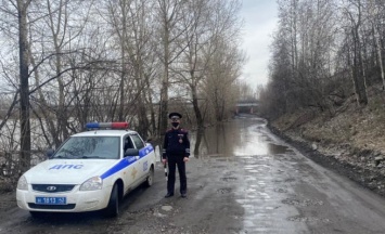 Новокузнецкая полиция перекрыла одну из дорог по причине подтопления