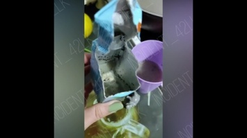 Жительница Кузбасса обнаружила "сюрприз" в упаковке с соком