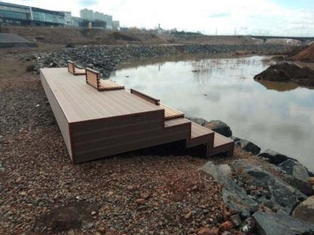 Кемеровские власти прокомментировали установку новой смотровой площадки у реки