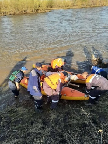 Следком разбирается в обстоятельствах гибели туристки из Новосибирска во время сплава по алтайской реке