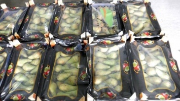 Почти тонну санкционных груш изъяли в двух магазинах Барнаула