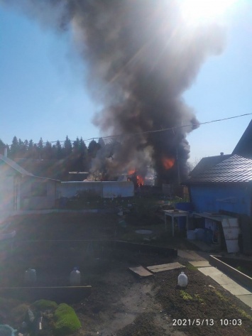 Серьезный пожар произошел в частном доме в Прионежском районе