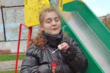 Калининградцев вновь просят помочь «уникальной девочке» Вике Петровой