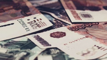 В Алтайском крае мужчину оштрафовали на 150 тыс. рублей за попытку дать взятку