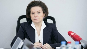 Губернатор Югры Наталья Комарова поручила изучить опыт Якутии, где вакцинацию сделали обязательной