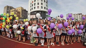 Выпускной в Алтайском крае обойдется родителям школьников от 8 тысяч рублей