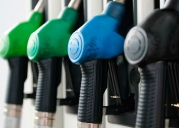 На сахалинской автозаправке стали указывать цены за 710 мл топлива