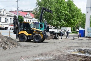 Как проходит капитальный ремонт площади Ленина в Симферополе